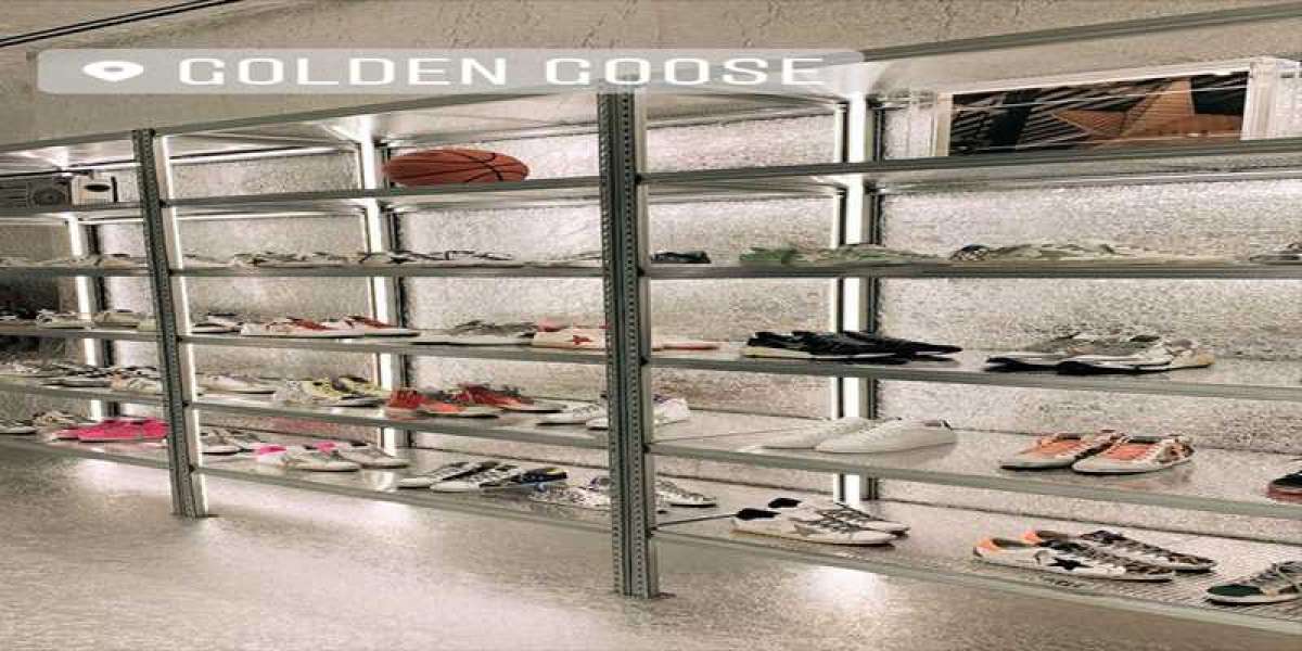 Golden Goose Outlet is a fan of the trend